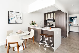 510 E 14th St Unit 310, New York, NY 10009