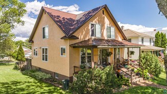 1115 E Madison St, Ely, MN 55731