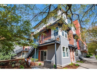 4329 SE Division St Unit A, Portland, OR 97206