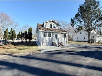 4 Arcade St, Johnston, RI 02919