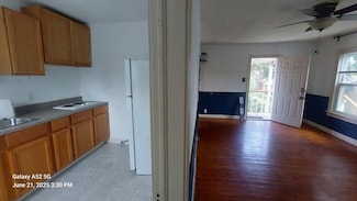 502 Graceland St, Houston, TX 77009