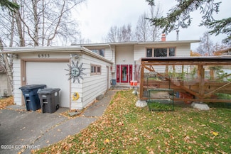 6933 Apollo Dr, Anchorage, AK 99504