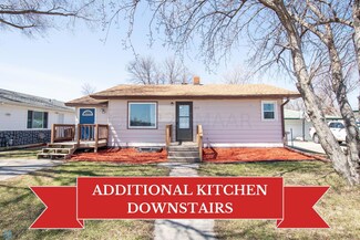 818 25th St N, Fargo, ND 58102