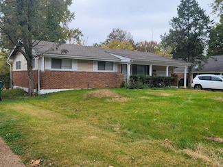 9741 Lanier Dr, Saint Louis, MO 63136