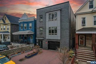 1957 Kennedy Blvd, Jc, West Bergen, NJ 07305
