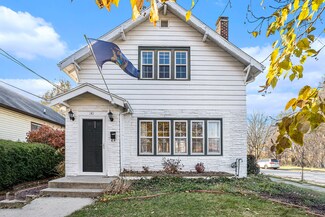 141 Arthur Ave NE, Grand Rapids, MI 49503