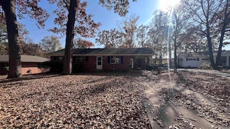 7701 Apache Rd, Little Rock, AR 72205