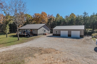7084 Logan Rd, Hartville, MO 65667