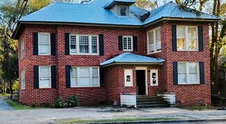 216 W Magnolia St, Fitzgerald, GA 31750