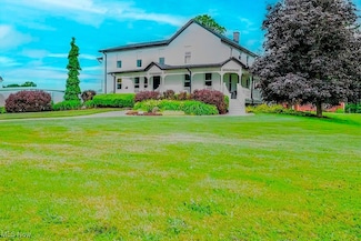 4823 Kirk Rd, Columbiana, OH 44408