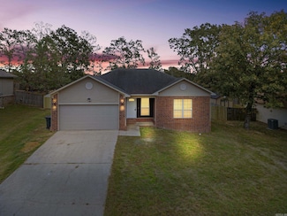 109 Weathering Dr, Austin, AR 72007