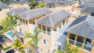 2314 Vintage Dr, Lighthouse Point, FL 33064