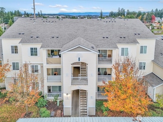 18527 101st Avenue Ct E Unit 213, Puyallup, WA 98375