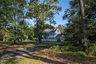 132 W Moore St, Candor, NC 27229