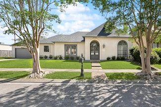 12582 Windermere Oaks Ct, Baton Rouge, LA 70810