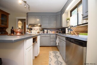 3397 Carman Rd, Schenectady, NY 12303