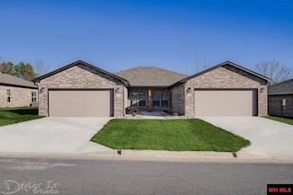 360 Turnberry Ct, Mountain Home, AR 72653