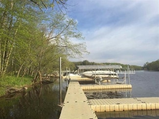 2275 Timber View Dr, Plover, WI 54467