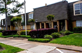 6311 Beverly Hill St Unit 121, Houston, TX 77057