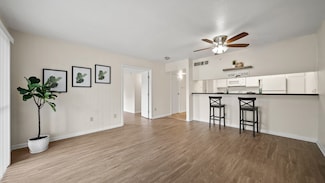 2814 S Bartell Dr Unit 11, Houston, TX 77054