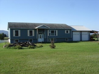 796 Old Stone House Rd, Orleans, VT 05860