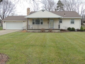 5164 Craig Ave NW, Warren, OH 44483