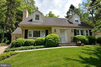 5806 Conway Rd, Bethesda, MD 20817