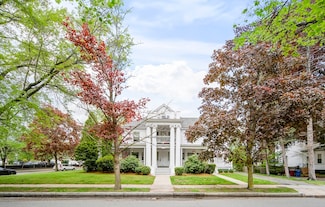 63 W Emerson St Unit 4, Melrose, MA 02176