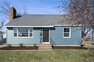 1021 20th St SE, Cedar Rapids, IA 52403