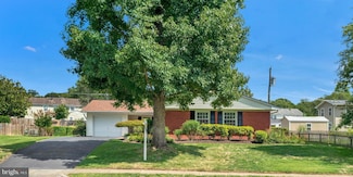 4223 Maylock Ln, Fairfax, VA 22033