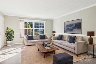 35 Capri Ln Unit 11-C, Hendersonville, NC 28791