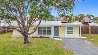 1050 Olympia Rd, Venice, FL 34293