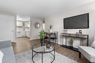 234 Low St Unit 16, Newburyport, MA 01950