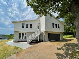 228 W Hickory Dr, Sand Springs, OK 74063