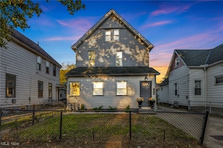 1079 E 68th St, Cleveland, OH 44103