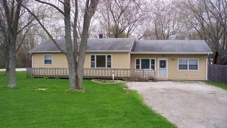 1044 W Broadway Ave Unit W, Winthrop Harbor, IL 60096