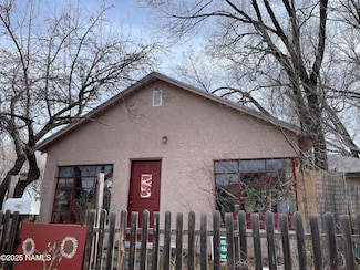 402 S Leroux St, Flagstaff, AZ 86001
