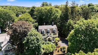 10 Eliot Rd, Lexington, MA 02421
