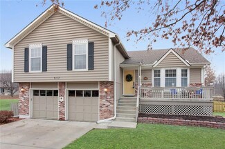 5117 S Cedar Crest Ct, Independence, MO 64055