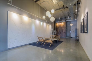 4141 Pennsylvania Ave Unit 306, Kansas City, MO 64111