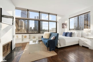529 W 42nd St Unit 9S, New York, NY 10036