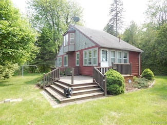 7428 Grove Rd, Lexington, MI 48450