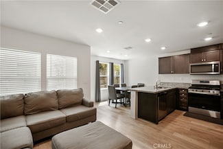 7155 Citrus Ave Unit 320, Fontana, CA 92336