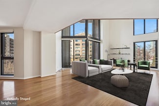 1099 22nd St NW Unit 602, Washington, DC 20037