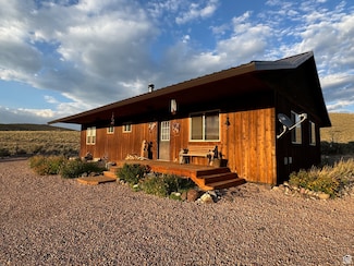 865 S Black Canyon Rd, Antimony, UT 84712