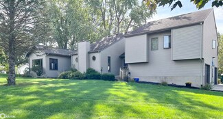 2695 S 44th Ave E, Newton, IA 50208