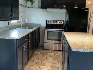 455 Emden St, North Fort Myers, FL 33903