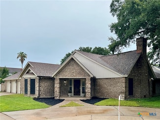 101 Biltmore Dr, Victoria, TX 77904