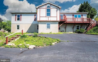 27 E Spring St, Frackville, PA 17931
