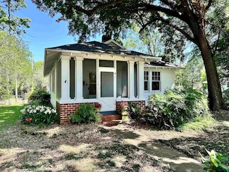 206 1st St, Mobile, AL 36611